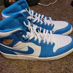 Nike Men's Sky Blue and White High-Top Sneakers
